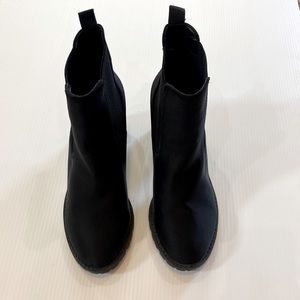 Black Vera Wang ankle boots. 3” heel.